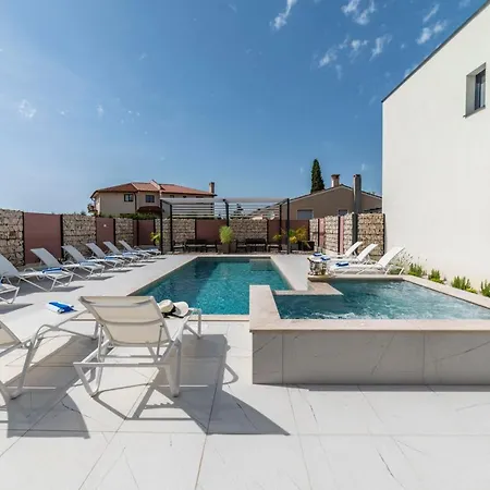 Apartament Pinna - Caretta